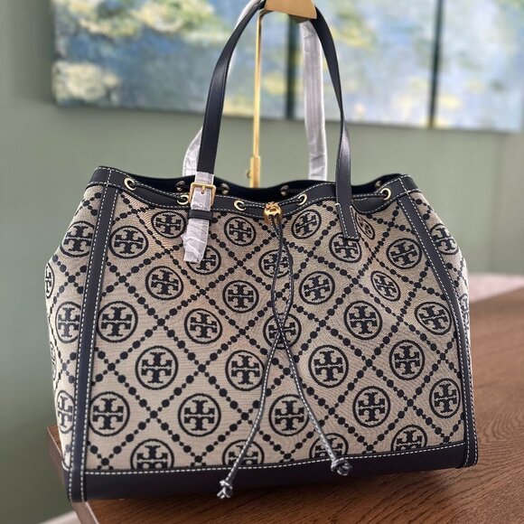 NEW! Tory Burch Jacquard Drawstring Tote -Large Navy NWT & dustbag - Picture 3 of 14